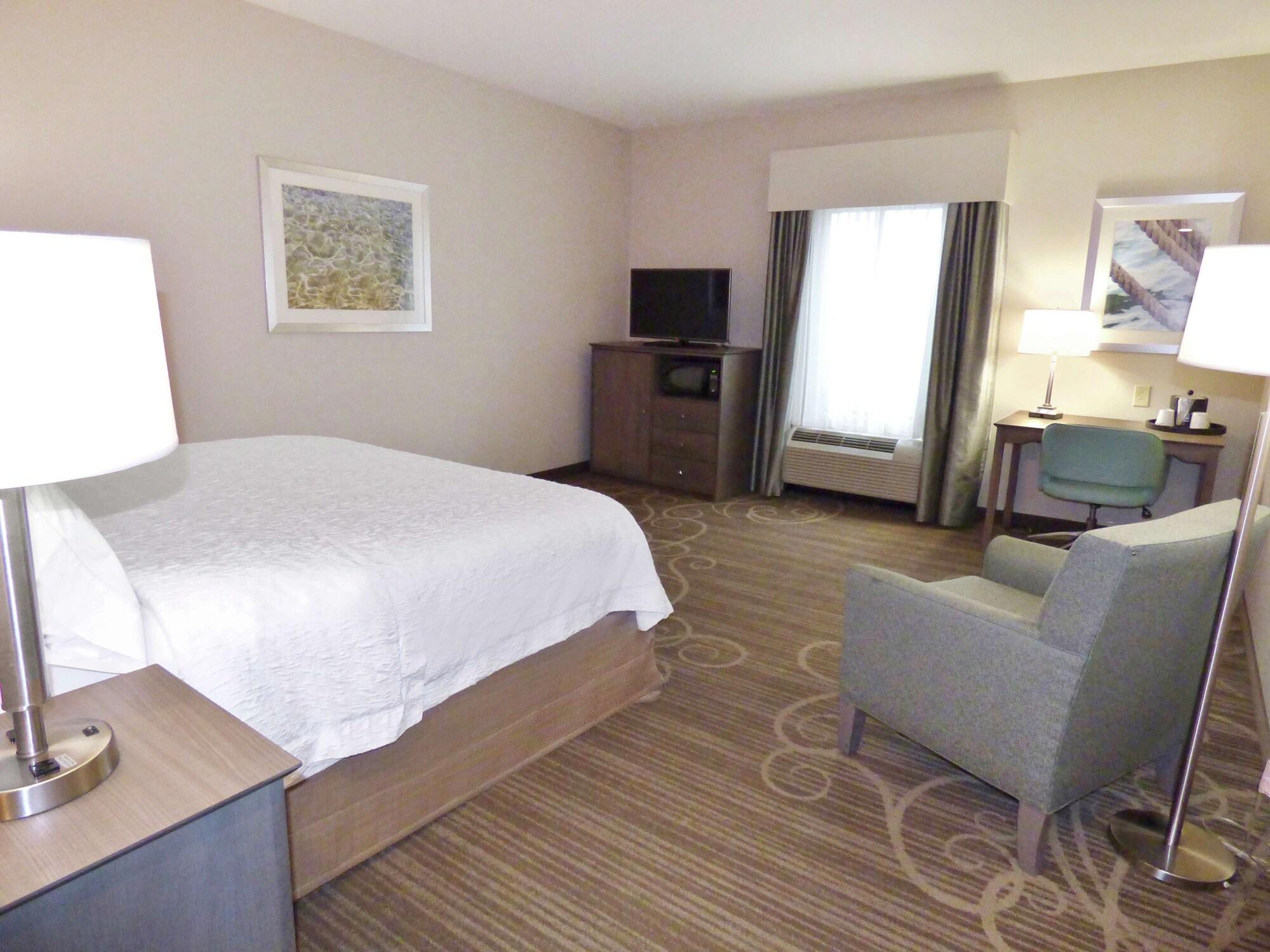 Hampton Inn & Suites Pensacola/I-10 Pine Forest Road Ferry Pass Екстериор снимка