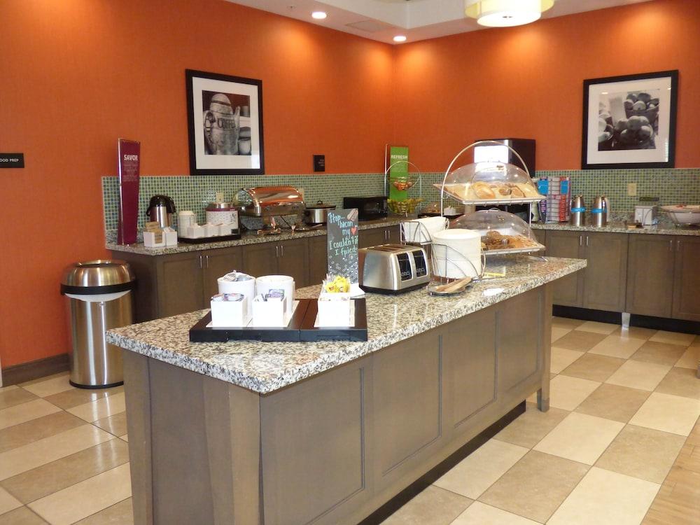 Hampton Inn & Suites Pensacola/I-10 Pine Forest Road Ferry Pass Екстериор снимка